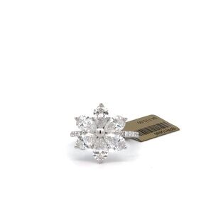 14k White Gold Lab Grown/CVD Elegant Silver Floral Ring